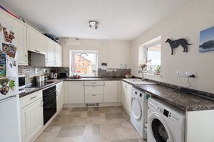 Kitchen- click for photo gallery